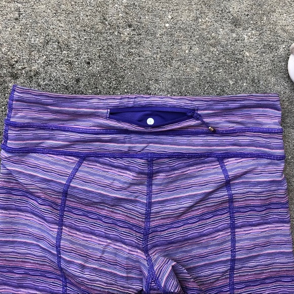 LULULEMON. Women’s. Leggings. Size 6. - Picture 3 of 10
